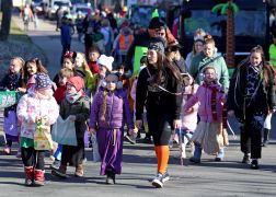 Rosenmontag In Jena Farbe Und Frohsinn Erlebte Winzerla 12